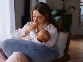 شرقة الرضيع أثناء الرضاعة