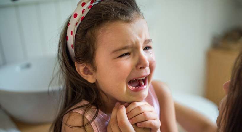 البكاء عند الاطفال 7 سنوات