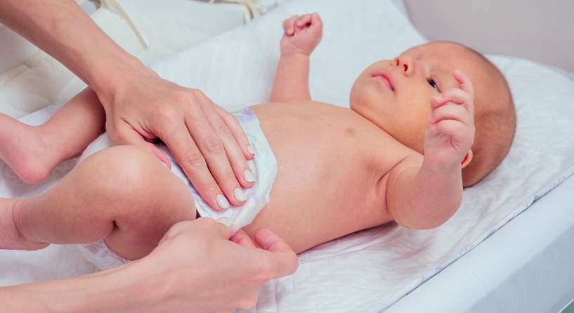 علاج تأخر التبرز عند حديثي الولادة