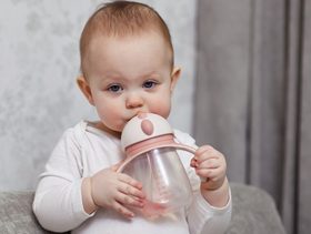 أضرار عدم شرب الماء للرضع