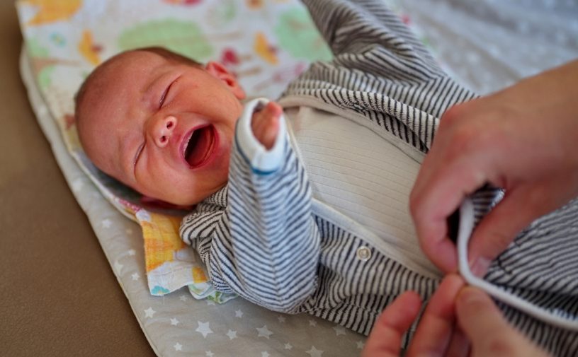 اعراض المغص عند الرضع