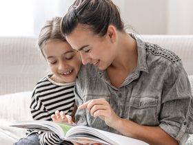 تأثير قراءة القصص مع الأطفال على إشارات الدماغ