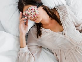 طريقة نوم الحامل في الشهر الخامس