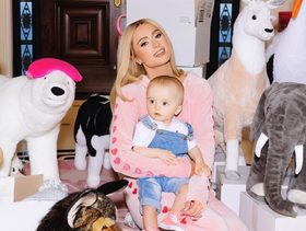 باريس هيلتون تحتفل بعيد ميلاد ابنها