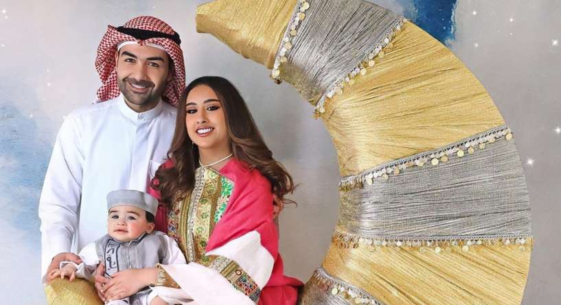 آدم إبن فرح الهادي وعقيل الرئيسي في إعلان مسرحية _في زين الزمان_