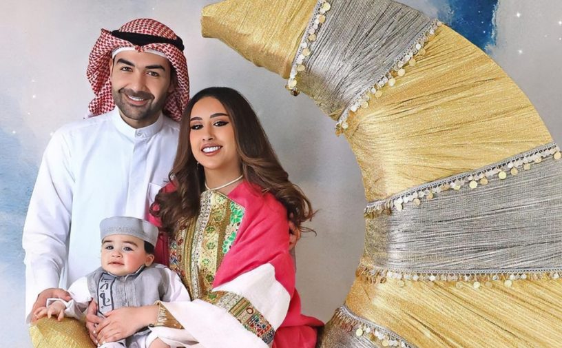 آدم إبن فرح الهادي وعقيل الرئيسي في إعلان مسرحية _في زين الزمان_