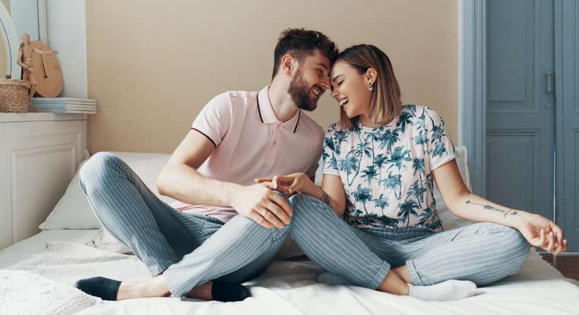 الأوضاع المفضلة لبرج الجوزاء في العلاقة الحميمة