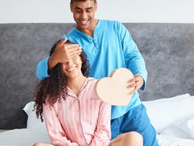 الأوضاع المفضلة لبرج الحمل وطباعه في العلاقة الحميمة