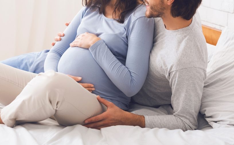 العلاقة الزوجية أثناء الحمل في الشهر السابع بالصور