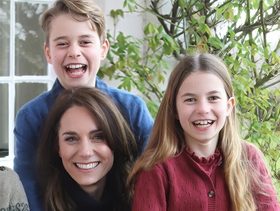 صورة كيت مدلتون وأولادها