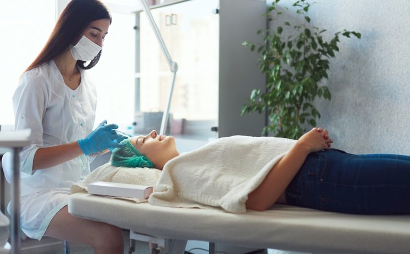 علاج الدمامل بدون رأس طبيًا وفي المنزل