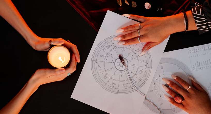 كيف أعرف رجل الحمل عندما يشتاق لي؟