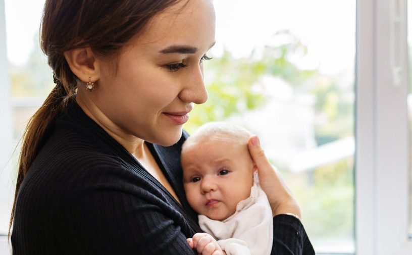 نصائح كيفية التعامل مع تحديات ما بعد الولادة
