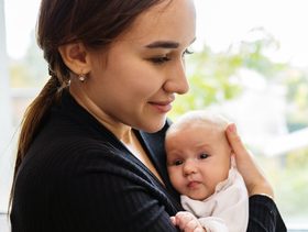 نصائح كيفية التعامل مع تحديات ما بعد الولادة