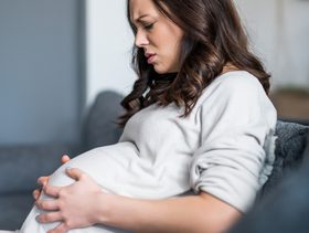 علاج ألم المعدة للحامل في الشهر الثالث