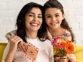 من أكبر الأخطاء التي نرتكبها كأهل هي تربية طفلة لطيفة