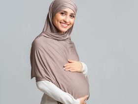 حكم إفطار الحامل في الشهور الأولى