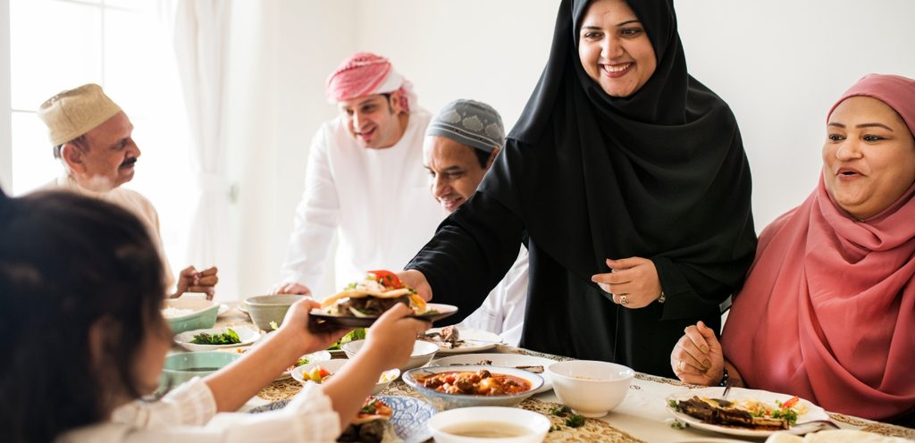 كيفية تعزيز الروابط الاجتماعيّة في رمضان