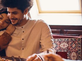 5 أسس لتقوية العلاقة الزوجية خلال رمضان