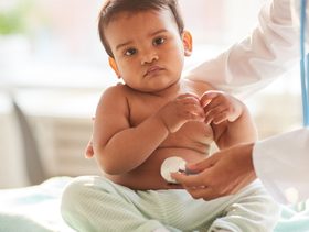 أدوية الإسهال عند الرضع_ اسألي طبيبك أولًا