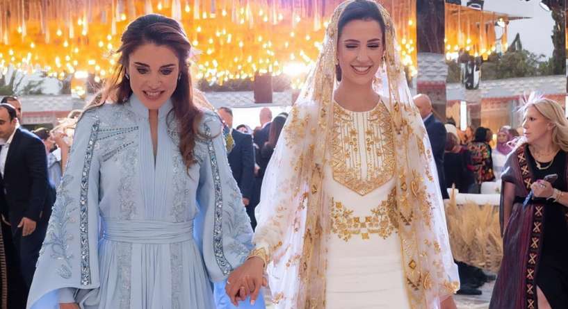 الملكة رانيا تهنئ ابنتها الأميرة رجوة في عيد ميلادها