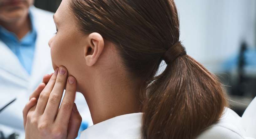 في شهر التوعية لسرطان الفم: خرافات شائعة حول المرض وأبرز عوارضه