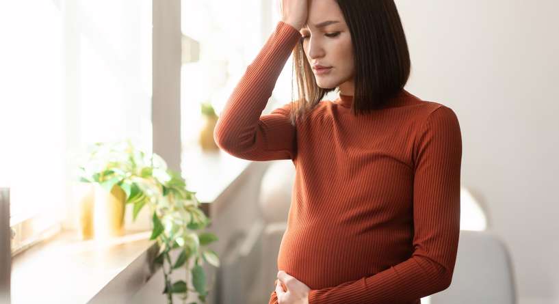 مغص البطن للحامل في الشهر الأول