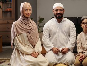 أهمية خلق بيئة رمضانية مليئة بالحب والتلاحم داخل الأسرة ونصائح لتحقيقها