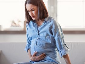 آلام الحوض عند الحامل في الشهر السادس