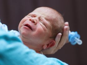 متى يزول الخطر عن الطفل الخديج