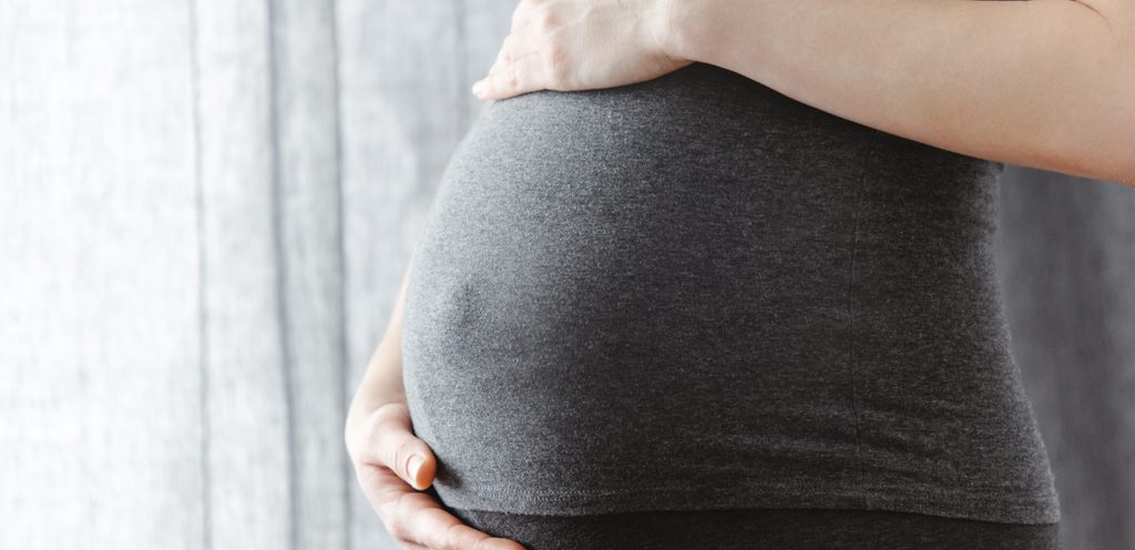 مشاكل الجهاز الهضمي في الشهر الأوّل من الحمل