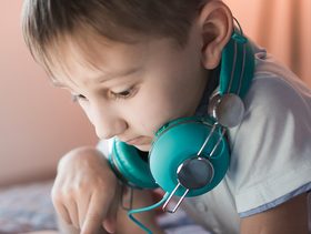 3 أمور يؤثر فيها النرجسيون على أطفالهم