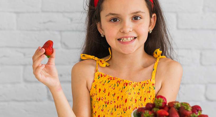 ما هي فوائد الفراولة للطفل؟