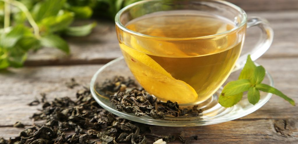 مشروب النعناع الساخن