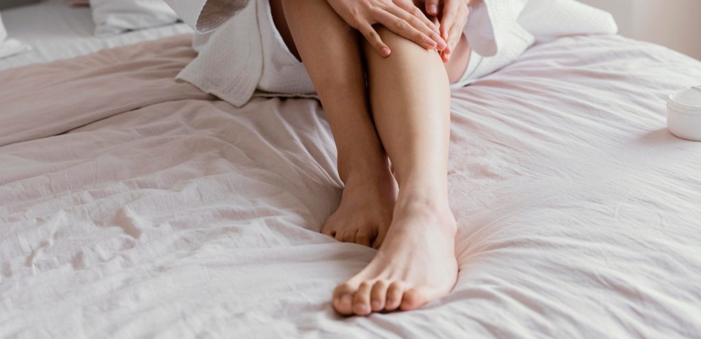 تدليك الساقين والقدمين