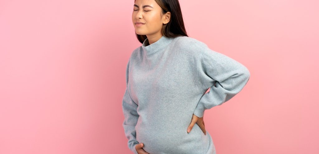 حامل تعاني من ألم في البطن