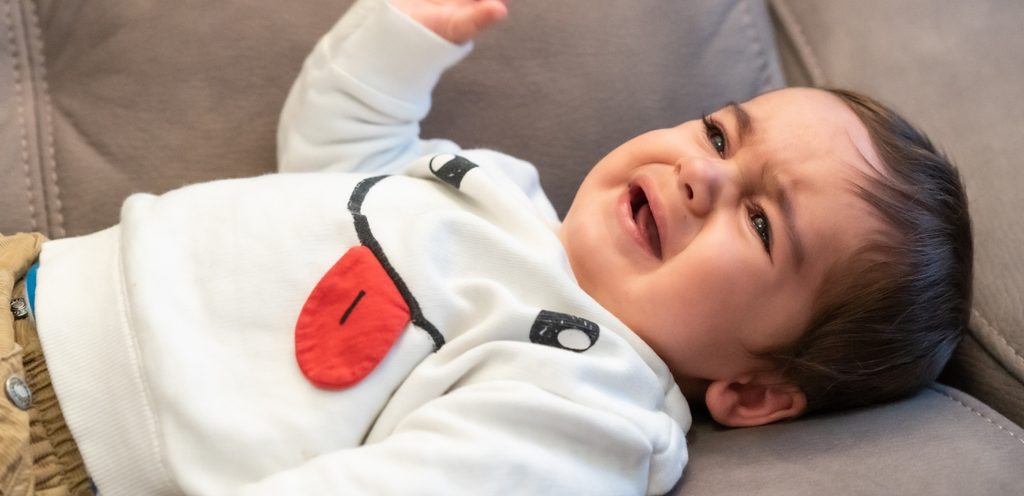 طفل غير مرتاح