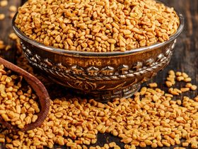 كمية من بذور الحلبة
