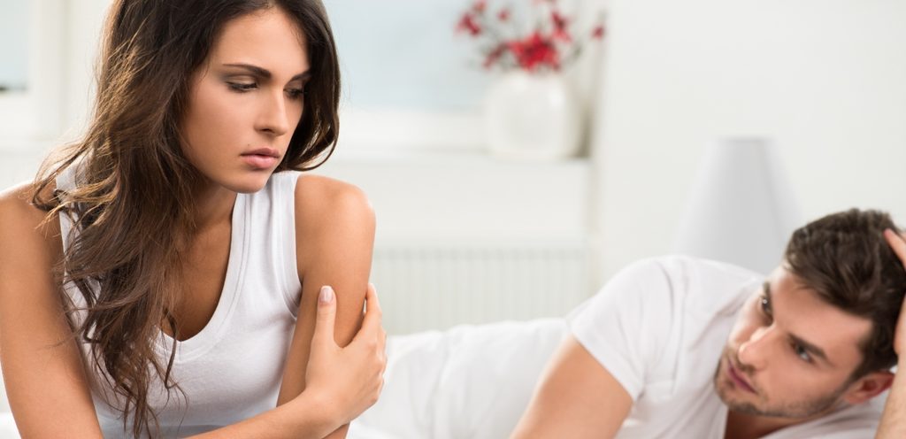 زوجة تشعر بعدم الارتياح مع زوجها