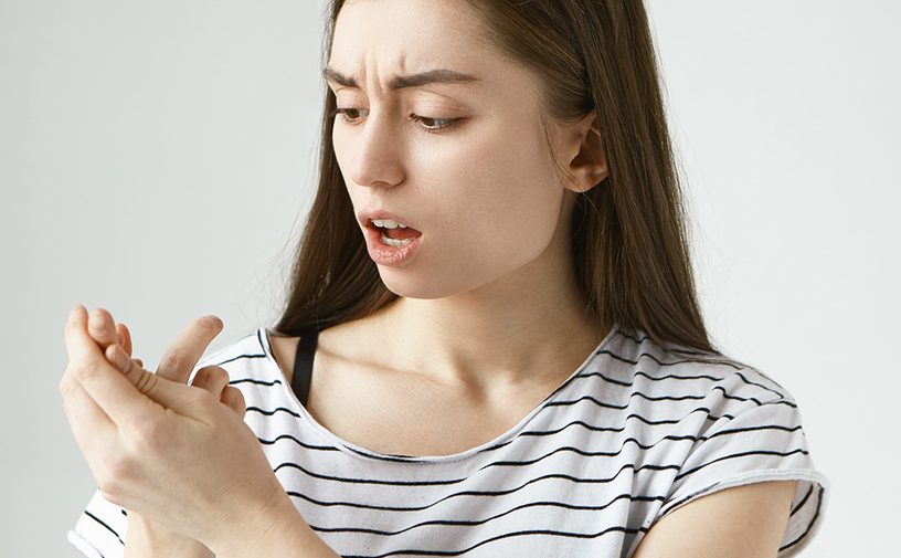 طرق طبيعية لعلاج حكة الجلد في الصيف