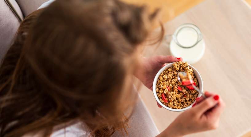 أطعمة تساعد على زيادة تركيز ابنك في أيام الامتحانات