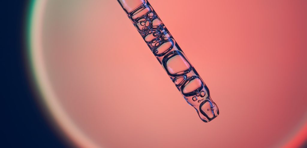 نوع من أنواع الأنابيب الزجاجيّة يحتوي سائل