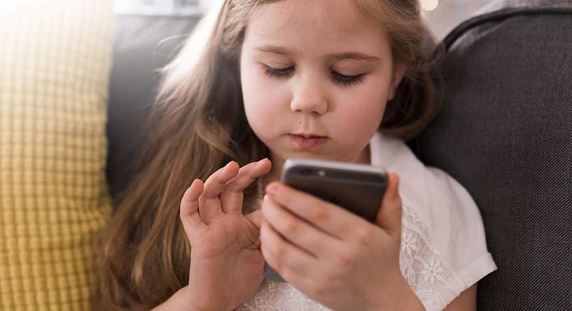 نصائح للحفاظ على بصر طفلك