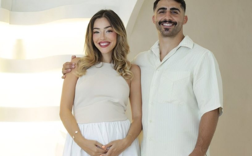 استعراض خيالي في سماء دبي لحفلة كشف جنس المولود