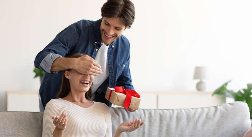 عبارات شكر على هدية من زوجي