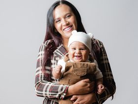 ماذا أعلم طفلي في عمر السنة