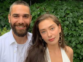 نسليهان أتاغول تكشف لجمهورها عن جنس جنينها وموعد ولادتها المتوقع