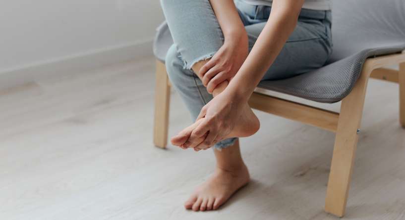 علاج حكة القدمين في المنزل
