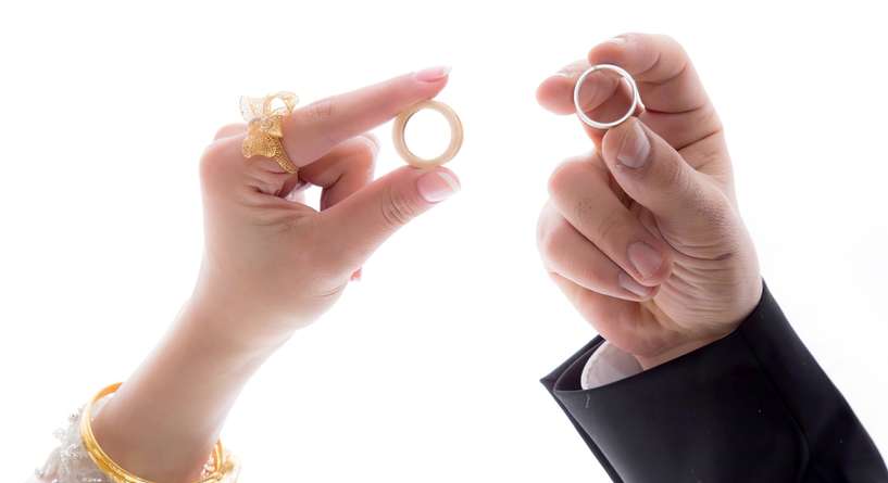 تبادل خاتم الزواج