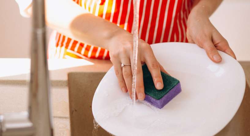 إسفنجة مطبخك قد تؤدي إلى أمراض قاتلة